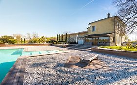 Grand gîte avec piscine MAISON PORT VALADE